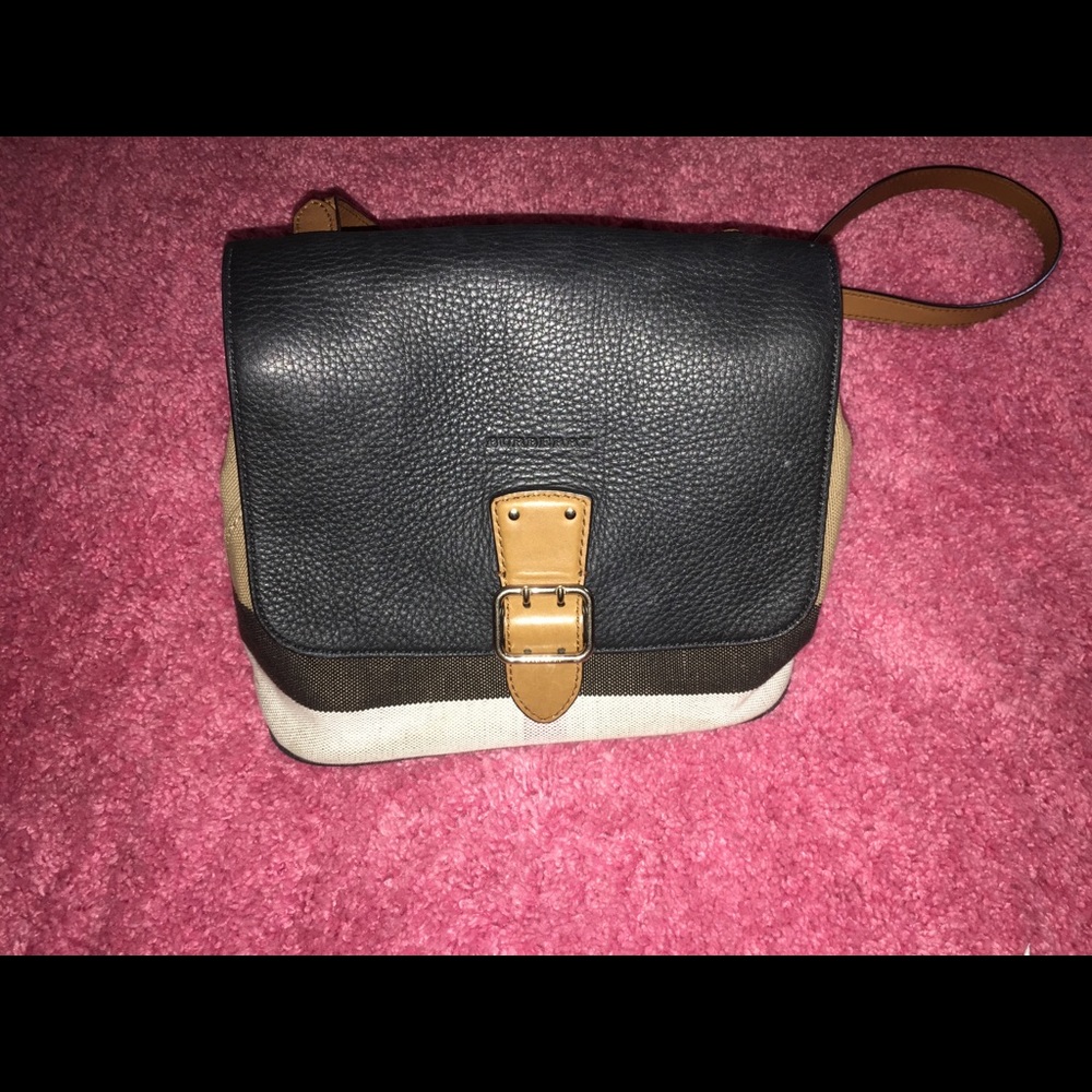 Authentic Burberry Gowan Crossbody